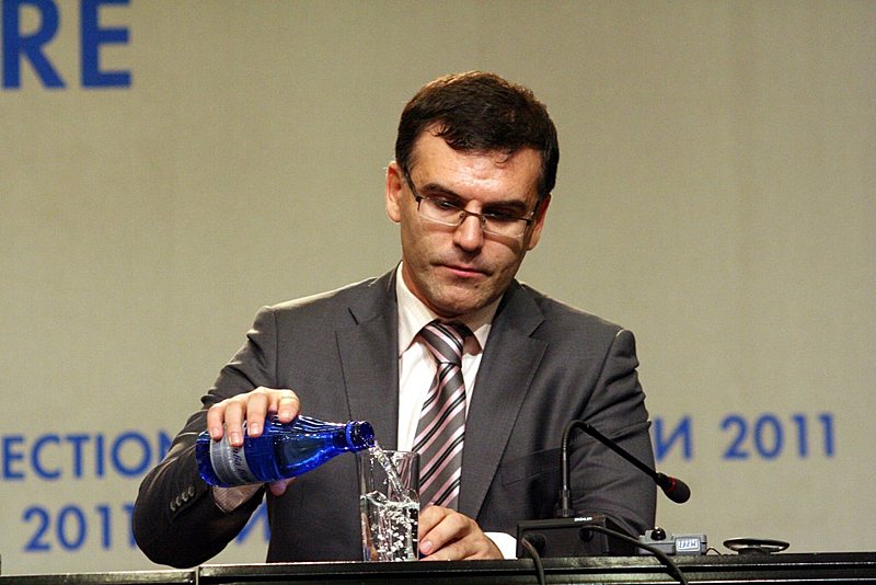Вицепремиерът Симеон Дянков пръв анонсира предложението за увеличение на пенсионната възраст с година още от 1 януари 2012 г. Снимка: Сергей Антонов