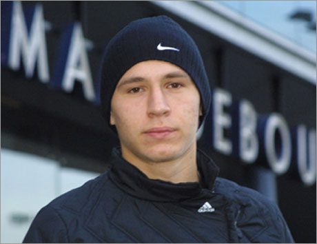 Натиснете снимката за да я уголемите

Име:bandalovski.jpg
Прегледи:2
Размер:25.9 КБ
ID:6515866