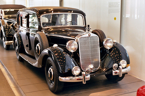 Натиснете снимката за да я уголемите

Име:1936-mercedes-benz-260d-17.jpg
Прегледи:1
Размер:143.9 КБ
ID:6514561
