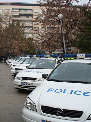 Натиснете снимката за да я уголемите

Име:polic..jpg
Прегледи:1
Размер:53.3 КБ
ID:6513659