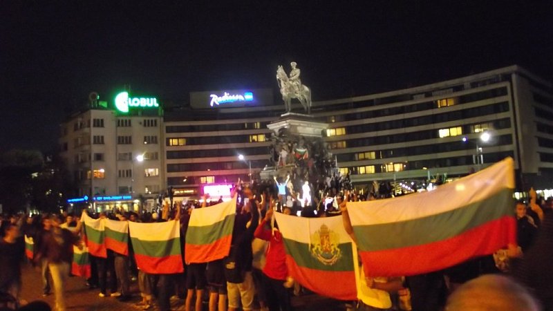 Натиснете снимката за да я уголемите

Име:DSCF2835.jpg
Прегледи:2
Размер:87.3 КБ
ID:6511479