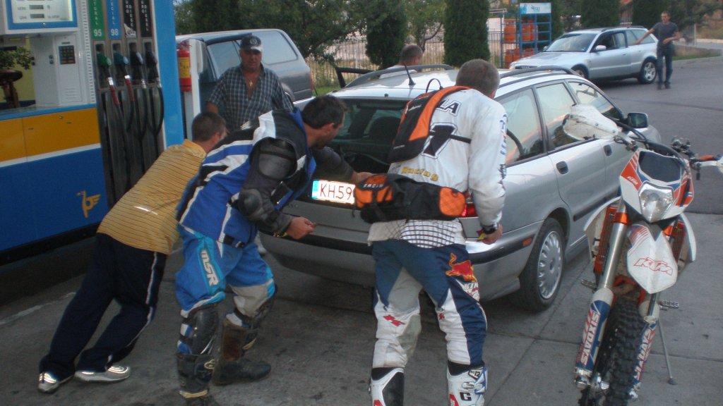 Натиснете снимката за да я уголемите

Име:P8180801.jpg
Прегледи:2
Размер:113.7 КБ
ID:5400718