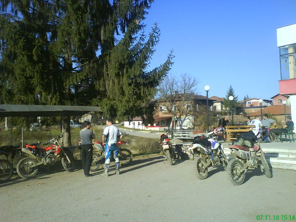 Натиснете снимката за да я уголемите

Име:DSC08032.jpg
Прегледи:1
Размер:174.6 КБ
ID:5229517
