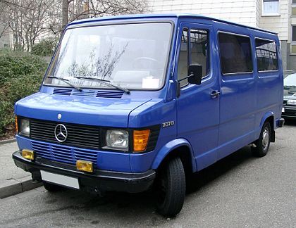 Натиснете снимката за да я уголемите  Име:420px-Mercedes_T1_front_20080214.jpg Прегледи:0 Размер:36.3 КБ ID:6642138