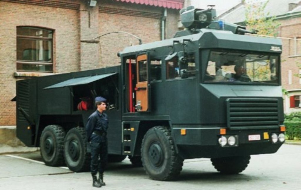 Натиснете снимката за да я уголемите

Име:Mol MSB-18, 6x6, 1991 - Копие.jpg
Прегледи:1249
Размер:95.4 КБ
ID:6648267