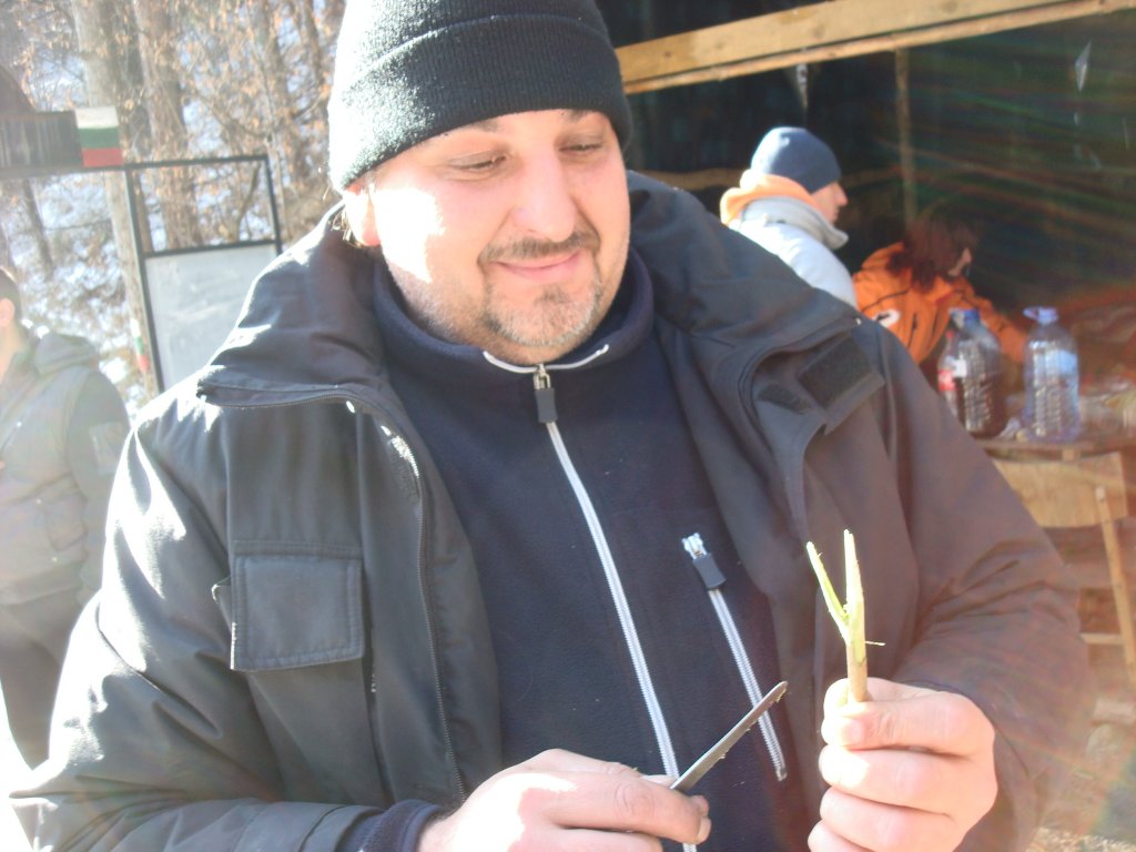 Натиснете снимката за да я уголемите

Име:spisarevski 063.jpg
Прегледи:2
Размер:110.1 КБ
ID:5237161