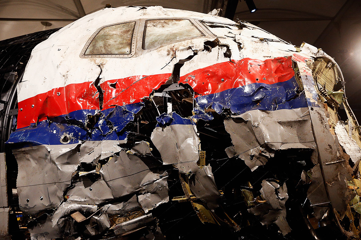 Натиснете снимката за да я уголемите  Име:mh17-wreckage (1).jpg Прегледи:0 Размер:424.8 КБ ID:6679706