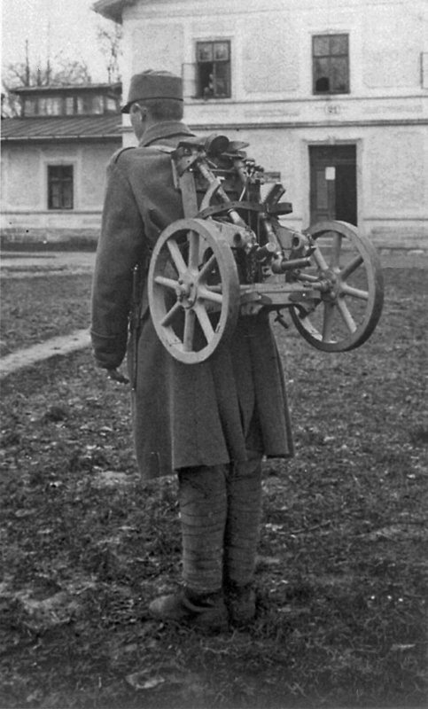 Натиснете снимката за да я уголемите

Име:Infanteriegeschuetz_transport-03.jpg
Прегледи:324
Размер:139.8 КБ
ID:6712138
