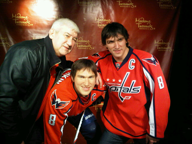 Натиснете снимката за да я уголемите

Име:alex-ovechkin-and-his-dad-pose-with-wax-figure.jpg
Прегледи:1
Размер:87.2 КБ
ID:6513450