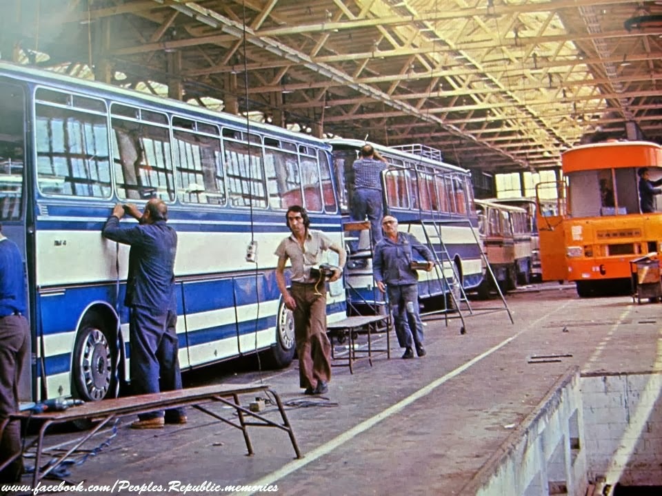 Натиснете снимката за да я уголемите

Име:17-5-@-Zavod Chavdar-Botevgrad-montaj na Chavdar 5 S , Chavdar 11 M 3 , Chavdar 11 M 4 i Chavdar-spetzializiran avtomobil-.jpg
Прегледи:639
Размер:199.1 КБ
ID:6746784
