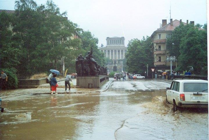 Натиснете снимката за да я уголемите

Име:41ba279c98629332327c935b293acf4e.jpg
Прегледи:571
Размер:59.8 КБ
ID:6760205