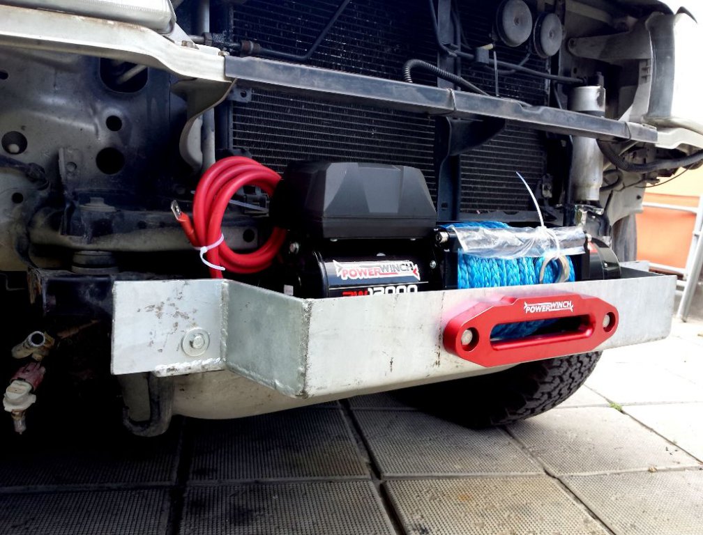 Монтаж на лебедка Power winch 12000 на TLC 90 - OFFRoad-Bulgaria.com