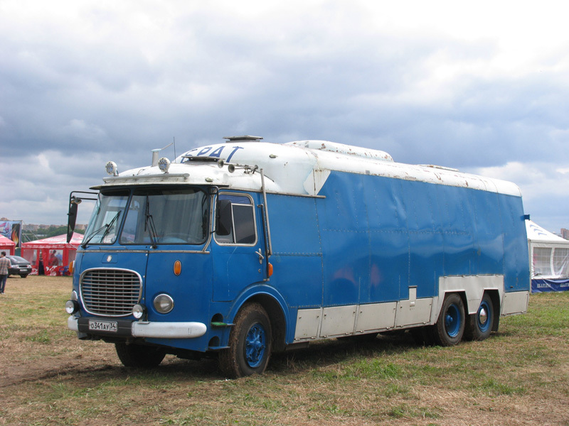 Натиснете снимката за да я уголемите

Име:120-5-@-Skoda 706 RTO S-6X4-tovaren-furgon-prototyp-razrabotka-.jpg
Прегледи:1202
Размер:175.2 КБ
ID:6780346