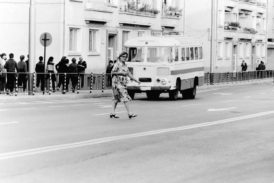 Натиснете снимката за да я уголемите

Име:30-0-2-1-0-2-@-PAZ 672-voenen avtomobil na BNA-NRB-1986-.jpg
Прегледи:1178
Размер:78.7 КБ
ID:6879383