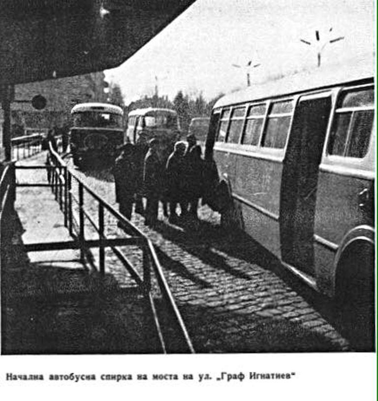 Натиснете снимката за да я уголемите

Име:27-5-50-0-@-Skoda 706 RTO MEX-exporten-gradski transport-Sofiya-Bulgariya-1964-.jpg
Прегледи:663
Размер:85.6 КБ
ID:6898232