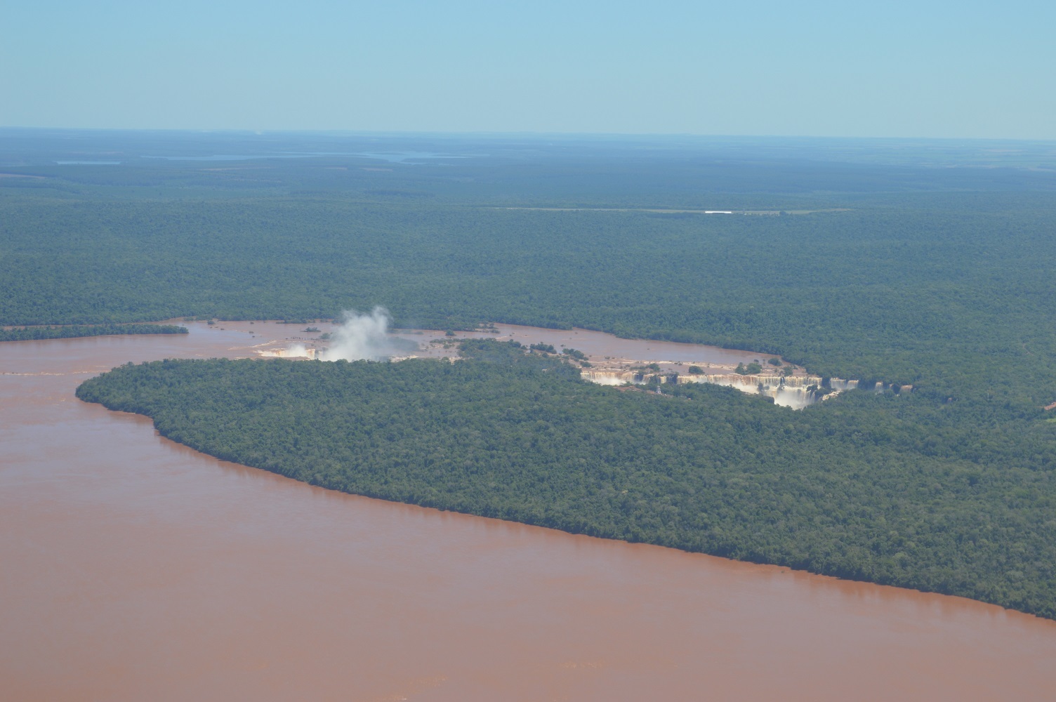 Натиснете снимката за да я уголемите

Име:Iguasu_DSC_0556A.jpg
Прегледи:700
Размер:291.0 КБ
ID:6920448
