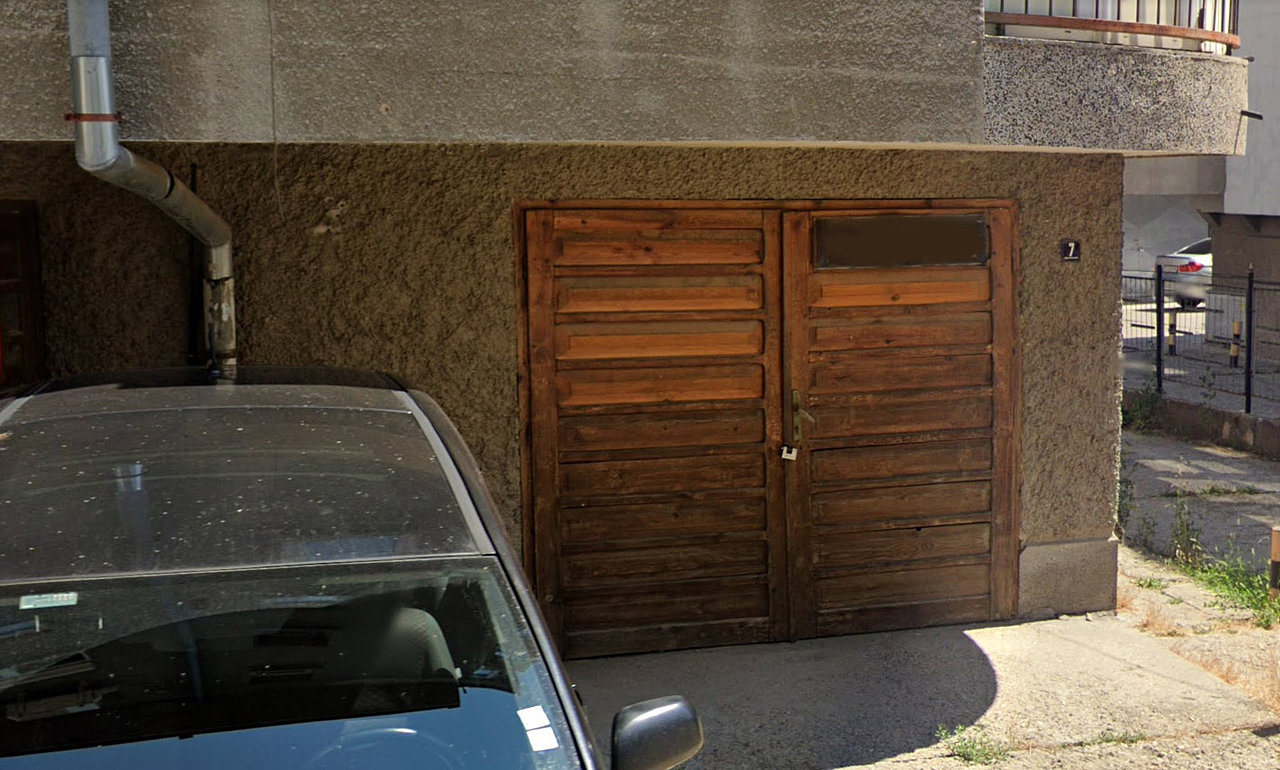 Натиснете снимката за да я уголемите  Име:Врата Гараж.jpg Прегледи:0 Размер:337.7 КБ ID:6938296