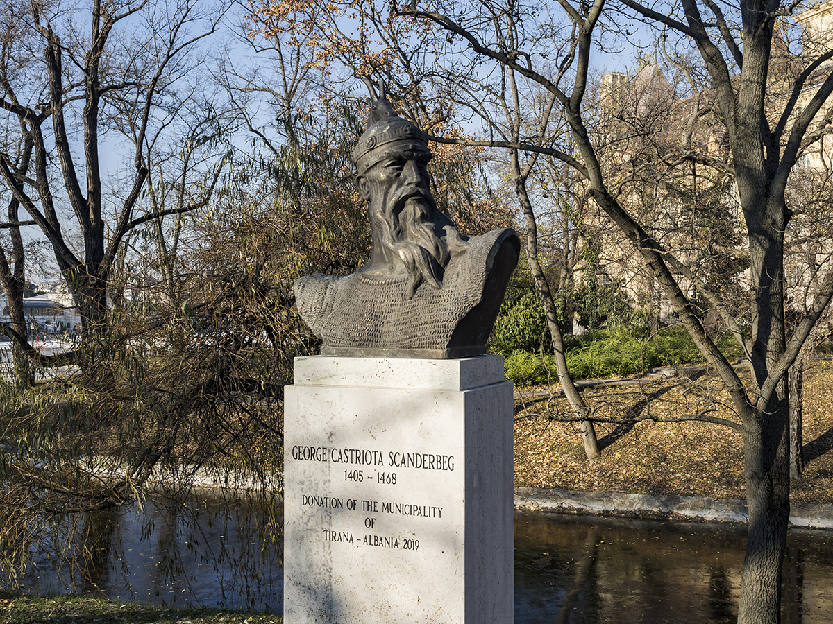 Натиснете снимката за да я уголемите  Име:PC040277-Enhanced-NR.jpg Прегледи:0 Размер:1.71 МБ ID:6948972