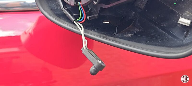 Натиснете снимката за да я уголемите  Име:Screenshot_2024-05-16-23-31-37-433_com.google.android.youtube.jpg Прегледи:0 Размер:123.7 КБ ID:6965170