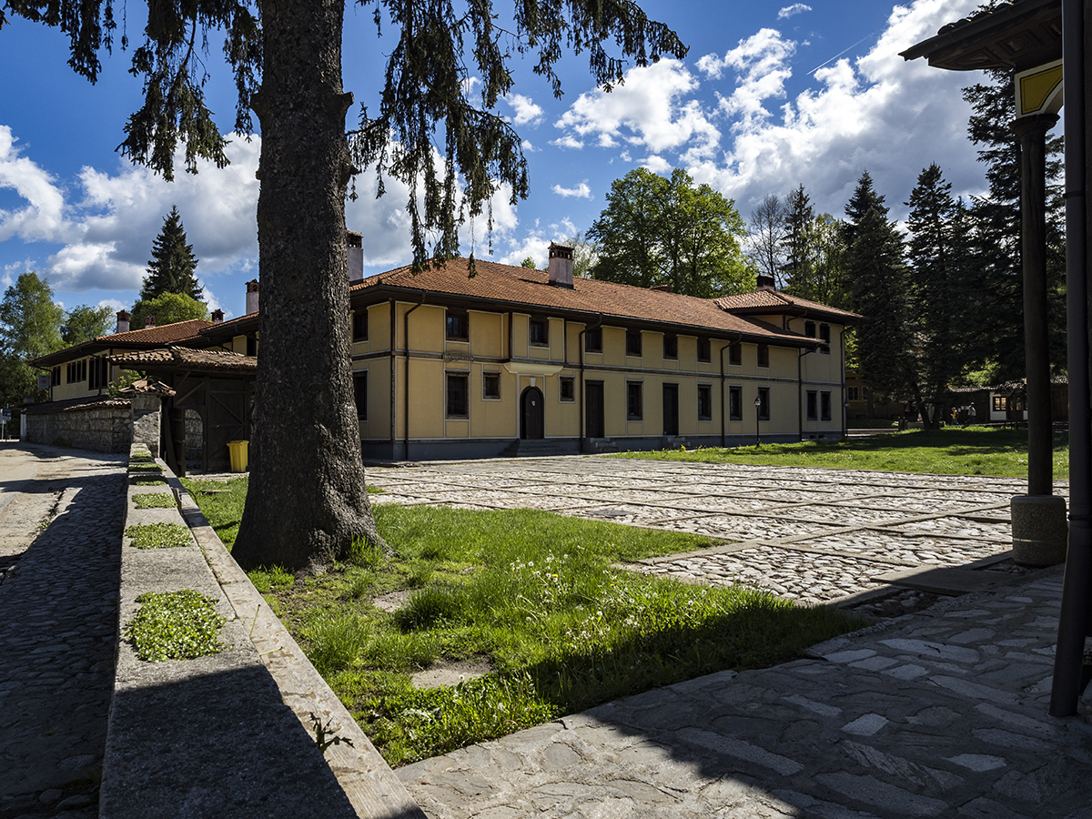 Натиснете снимката за да я уголемите

Име:P5110026_1.jpg
Прегледи:130
Размер:1.20 МБ
ID:6965516