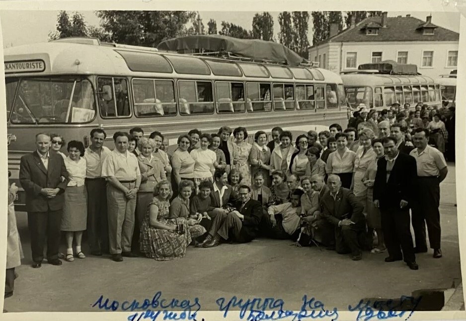 Натиснете снимката за да я уголемите

Име:0-3-Ruse 1960.jpg
Прегледи:1031
Размер:169.6 КБ
ID:6975271