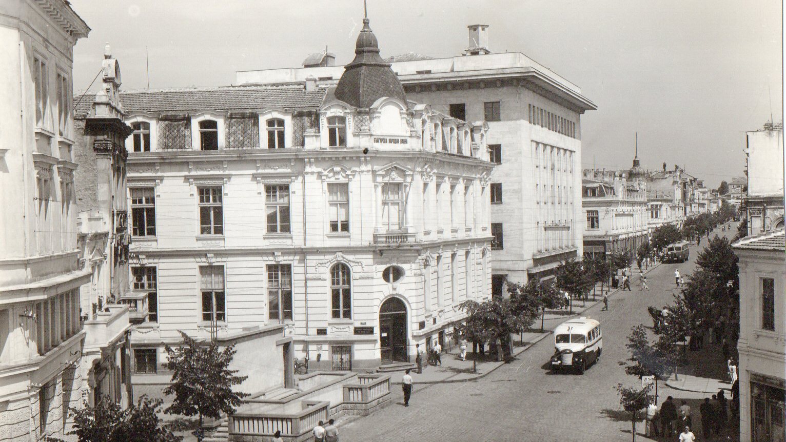 Натиснете снимката за да я уголемите

Име:Scan124-2-3-1-@-1960-.jpg
Прегледи:1235
Размер:324.0 КБ
ID:6983316