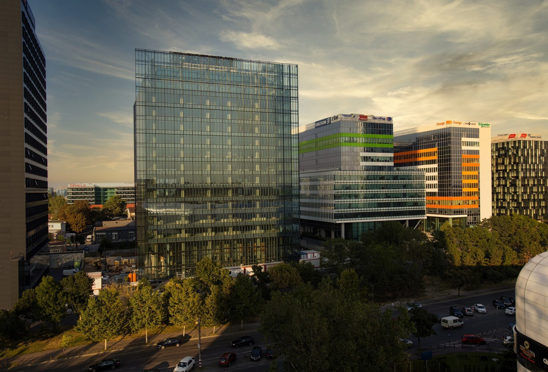 Натиснете снимката за да я уголемите

Име:Globalworth-Square-1.jpg
Прегледи:116
Размер:448.7 КБ
ID:7004833