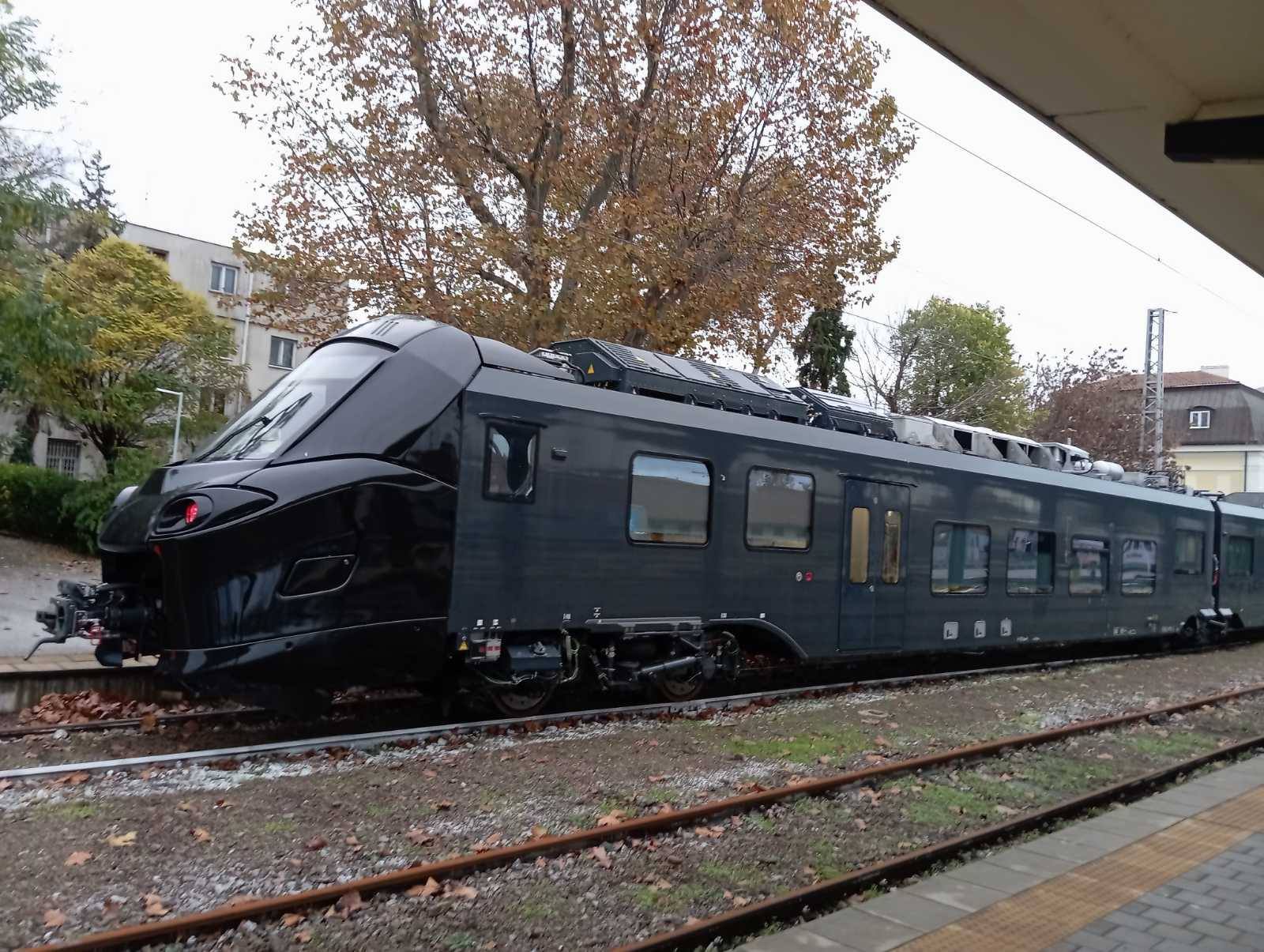 Натиснете снимката за да я уголемите

Име:Alsthom5_n.jpg
Прегледи:169
Размер:264.6 КБ
ID:7015079