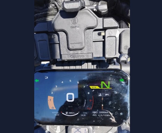 Натиснете снимката за да я уголемите

Име:Shidera na 30 000 CF450 MT tablo.jpg
Прегледи:51
Размер:67.1 КБ
ID:7021030