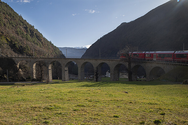 Натиснете снимката за да я уголемите

Име:780_2658.jpg
Прегледи:103
Размер:2.47 МБ
ID:7021564