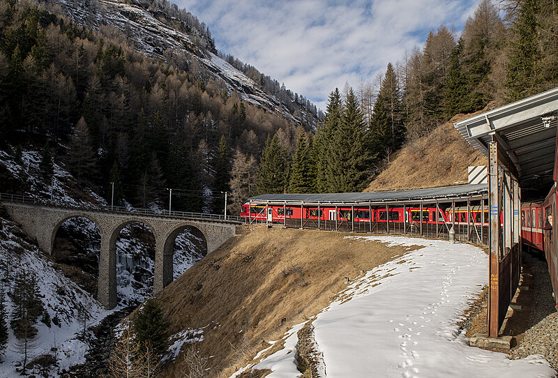 Натиснете снимката за да я уголемите

Име:780_2813.jpg
Прегледи:104
Размер:2.96 МБ
ID:7021577
