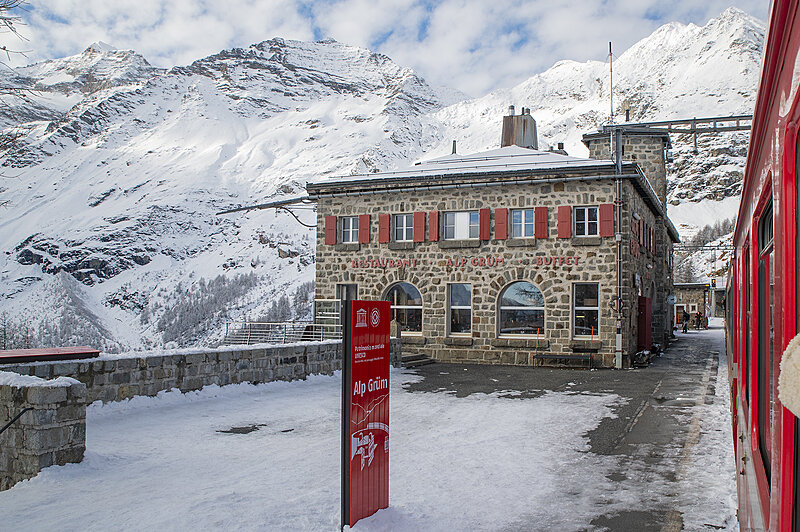Натиснете снимката за да я уголемите

Име:780_2885.jpg
Прегледи:103
Размер:2.77 МБ
ID:7021582