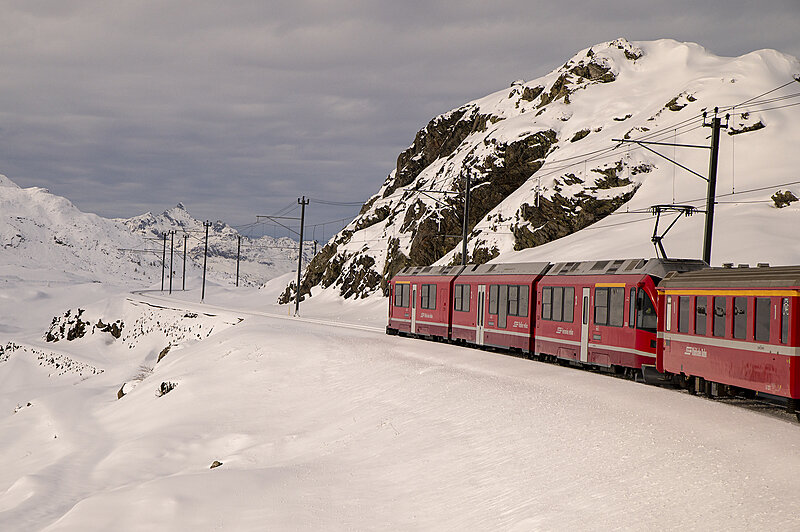 Натиснете снимката за да я уголемите

Име:780_2903.jpg
Прегледи:105
Размер:2.07 МБ
ID:7021584