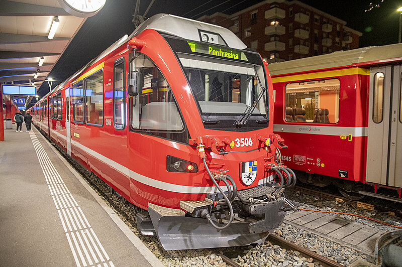 Натиснете снимката за да я уголемите

Име:780_3115.jpg
Прегледи:105
Размер:2.24 МБ
ID:7021591