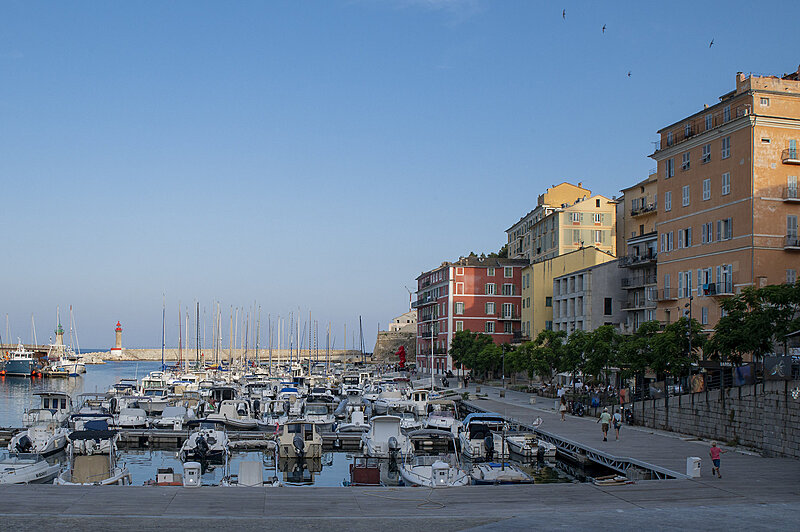 Натиснете снимката за да я уголемите

Име:780_9854.jpg
Прегледи:205
Размер:591.3 КБ
ID:7022638