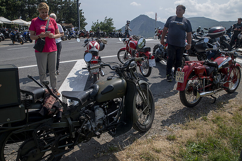 Натиснете снимката за да я уголемите  Име:780_9922.jpg Прегледи:0 Размер:1.17 МБ ID:7022659