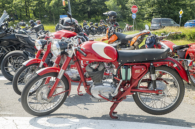 Натиснете снимката за да я уголемите  Име:780_9920.jpg Прегледи:0 Размер:3.02 МБ ID:7022663