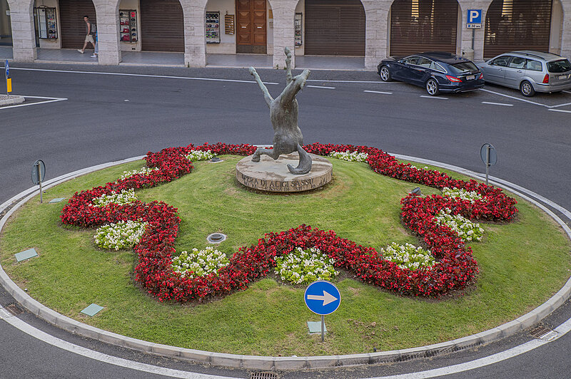 Натиснете снимката за да я уголемите

Име:image_952685.jpg
Прегледи:202
Размер:1.04 МБ
ID:7022678
