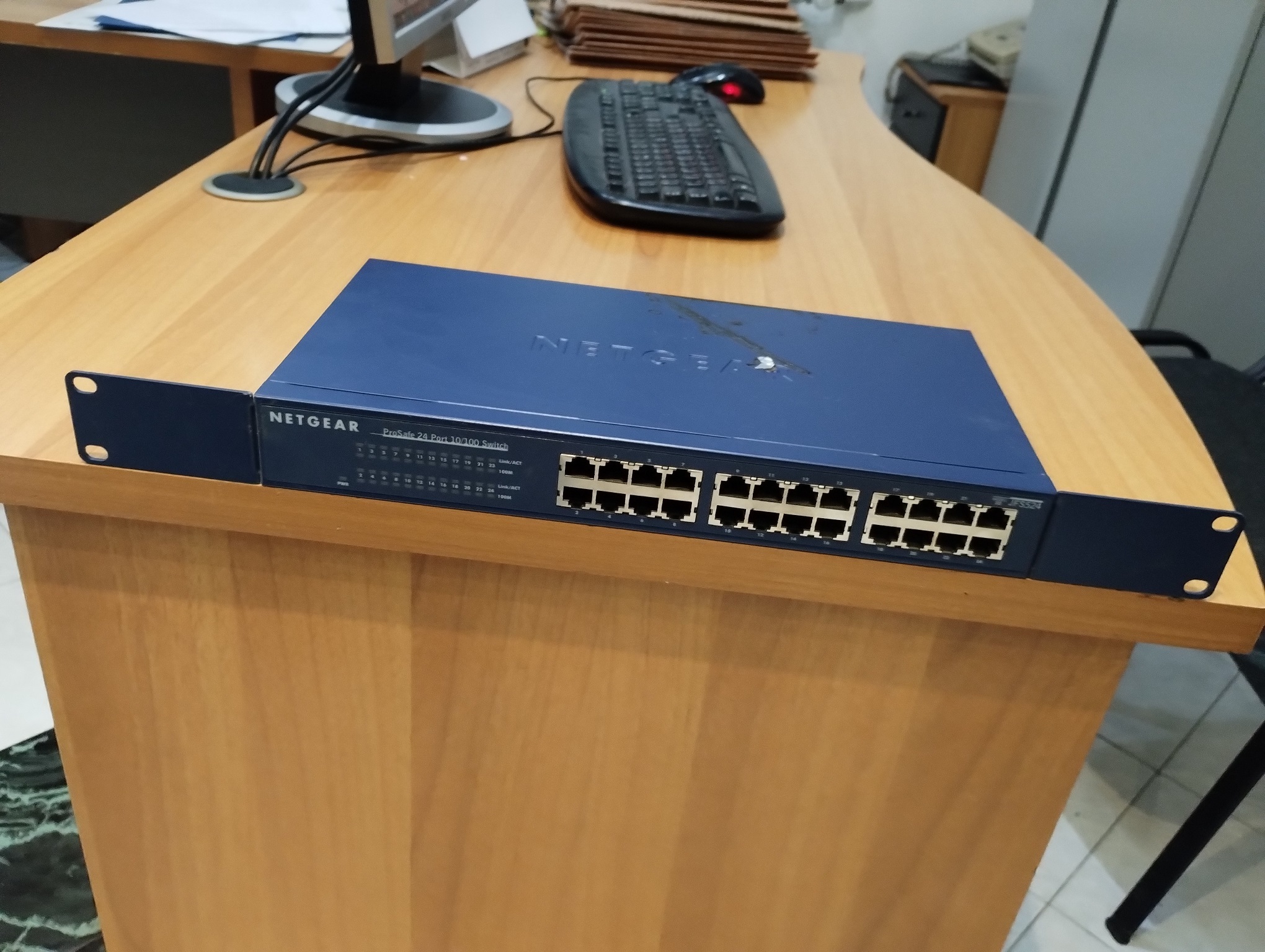 Натиснете снимката за да я уголемите

Име:Netgear-general-view.jpg
Прегледи:321
Размер:785.9 КБ
ID:7025539