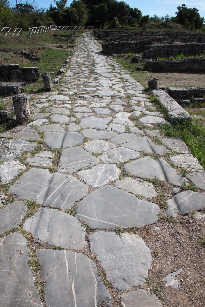 Натиснете снимката за да я уголемите

Име:20_Roselle_Archaeological_Park_Roman_road_with_ruts-683x1024.jpg
Прегледи:11
Размер:192.0 КБ
ID:7034295