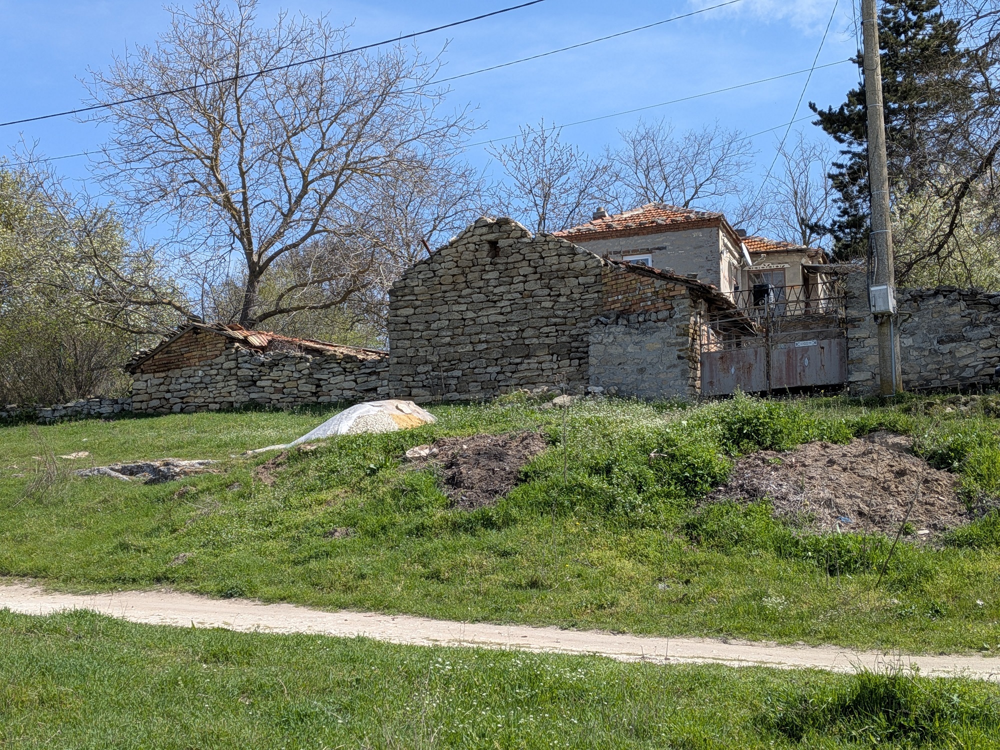 Натиснете снимката за да я уголемите

Име:PXL_20260413_084437552.jpg
Прегледи:26
Размер:1.73 МБ
ID:7035551