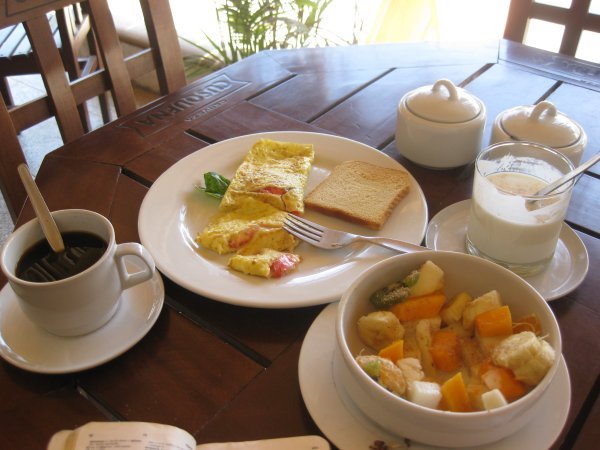 Натиснете снимката за да я уголемите

Име:3752702-coffee-juice-fruit-salad-yogurt-omelet-and-toast.jpg
Прегледи:1
Размер:52.7 КБ
ID:5232477