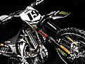 2009 YZ450F SE detail 11 tcm26 270451